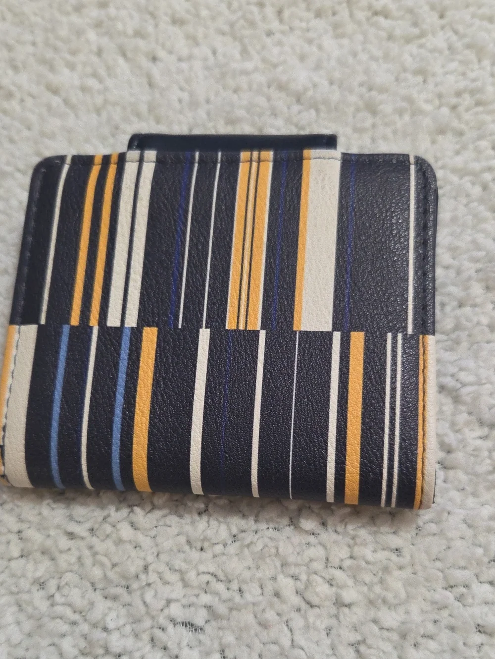 Nautica this bifold